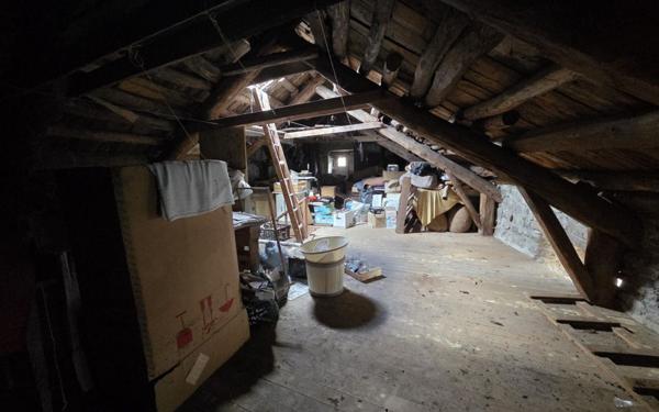 Maison à vendre    3 pièces •  Châteauneuf-de-Randon