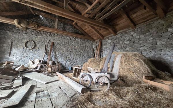 Maison à vendre    3 pièces •  Châteauneuf-de-Randon