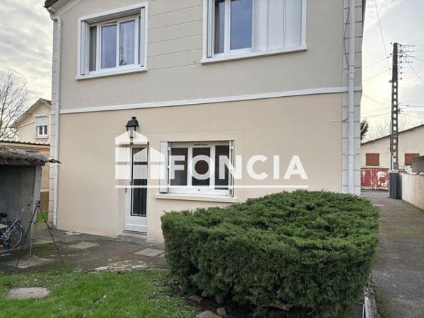 Location Studio 29.07 m² - Etampes 91150