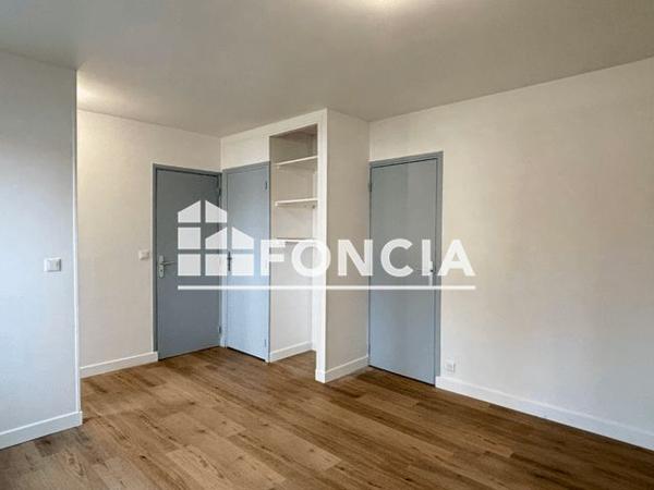 Location Studio 29.07 m² - Etampes 91150