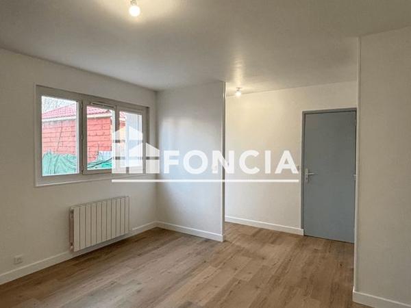 Location Studio 29.07 m² - Etampes 91150