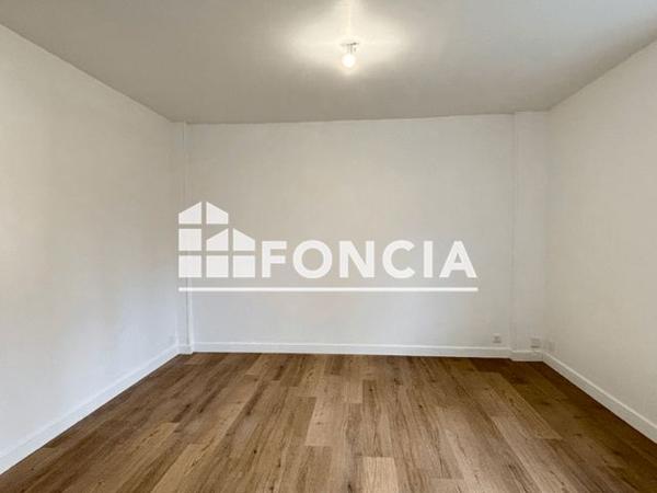 Location Studio 29.07 m² - Etampes 91150