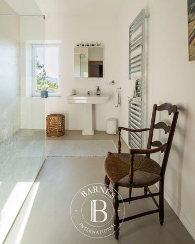 Vaison-la-Romaine, Propriété viticole 4 Chambres -  310 m² à vendre