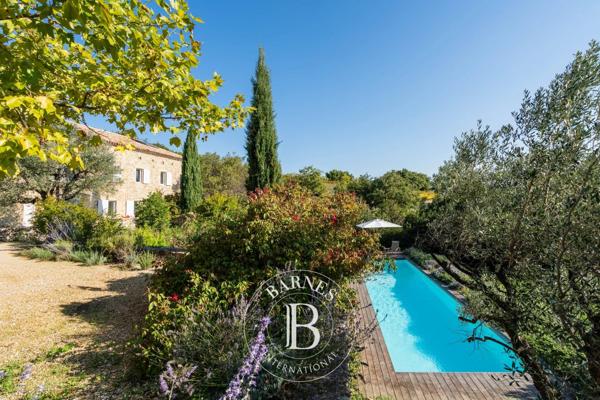 Vaison-la-Romaine, Propriété viticole 4 Chambres -  310 m² à vendre