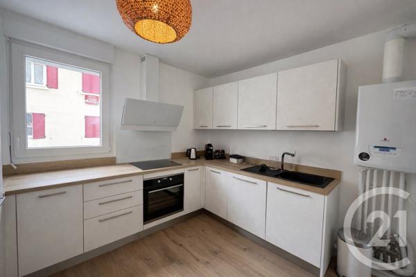 Appartement F5 à vendre  5 pièces - 94,72 m2 SERRIS - 77