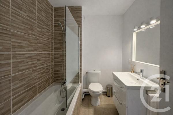 Appartement F5 à vendre  5 pièces - 94,72 m2 SERRIS - 77