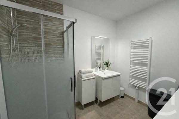Appartement F5 à vendre  5 pièces - 94,72 m2 SERRIS - 77