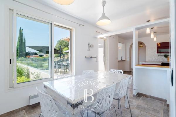 Biot, Villa 5 Chambres -  378 m² à vendre