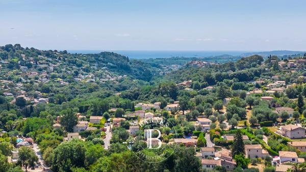 Biot, Villa 5 Chambres -  378 m² à vendre
