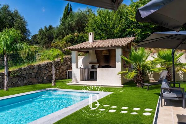 Biot, Villa 5 Chambres -  378 m² à vendre