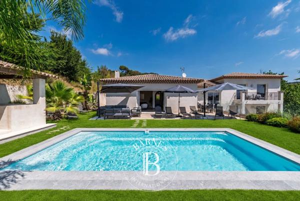 Biot, Villa 5 Chambres -  378 m² à vendre