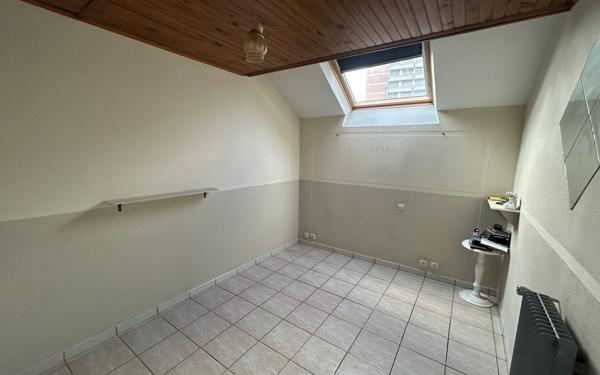 Maison à vendre    6 pièces • 144 m2 Saint-Denis