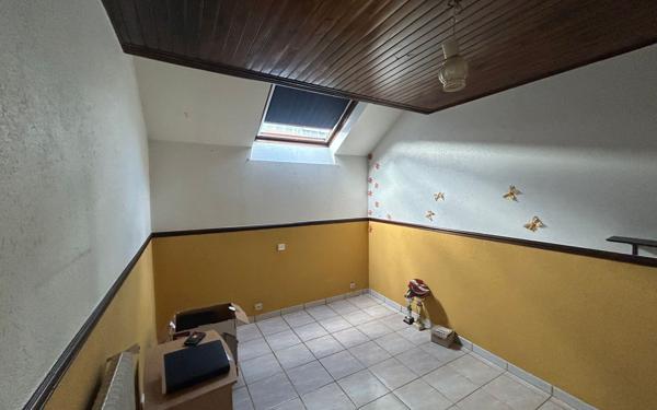 Maison à vendre    6 pièces • 144 m2 Saint-Denis