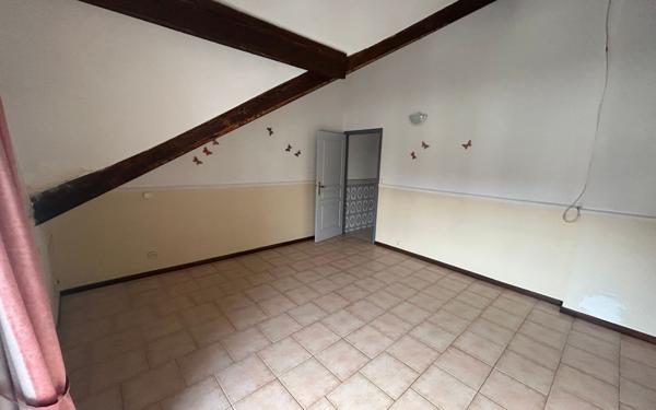 Maison à vendre    6 pièces • 144 m2 Saint-Denis