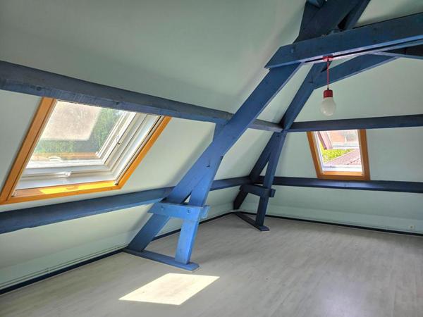 Maison traditionnelle périgourdine, type 9, double garage, piscine couverte, sur un terrain de 1102 m²