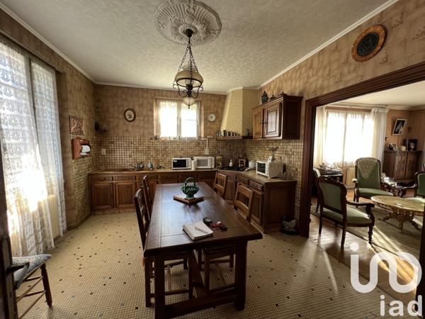 Pavillon 5 pièces de 96 m² à La Rochefoucauld (16110)