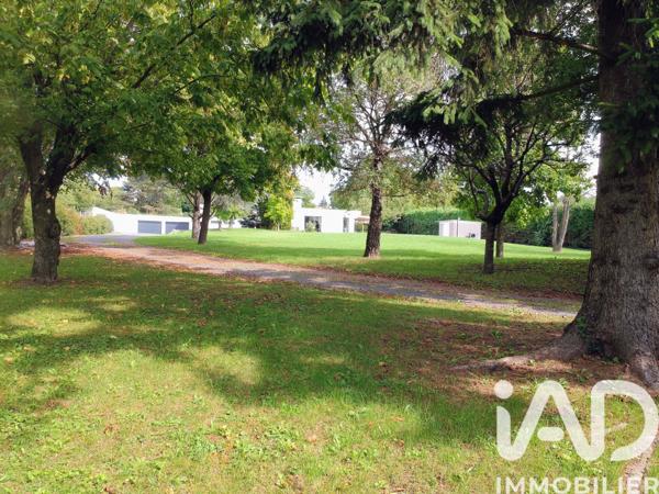 Maison à vendre 6 pièces 208 m² Sury-le-Comtal