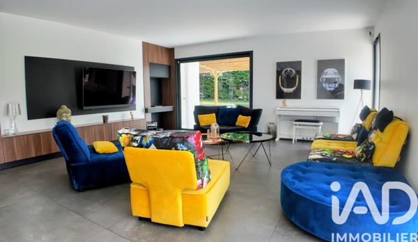 Maison à vendre 6 pièces 208 m² Sury-le-Comtal