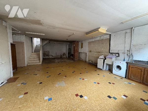Maison de ville à vendre à Avenay-Val-d'Or
Cette propriété offre de nombreuses possibilités
A VOIR!