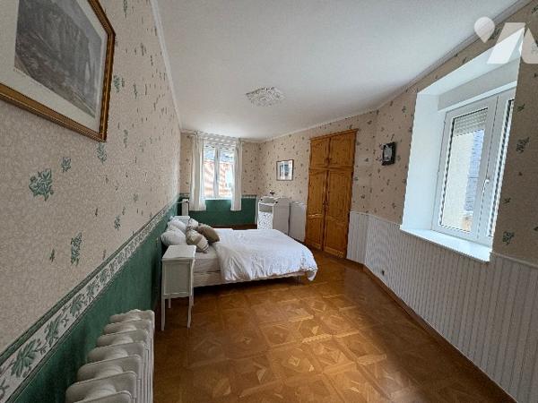 Maison de ville à vendre à Avenay-Val-d'Or
Cette propriété offre de nombreuses possibilités
A VOIR!