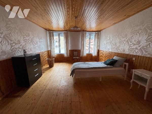 Maison de ville à vendre à Avenay-Val-d'Or
Cette propriété offre de nombreuses possibilités
A VOIR!