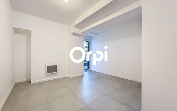 Appartement à vendre    4 pièces •  La Tour