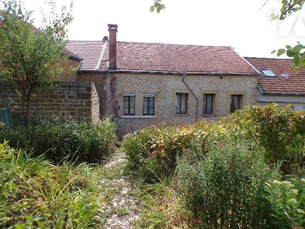 Maison de village de type 4