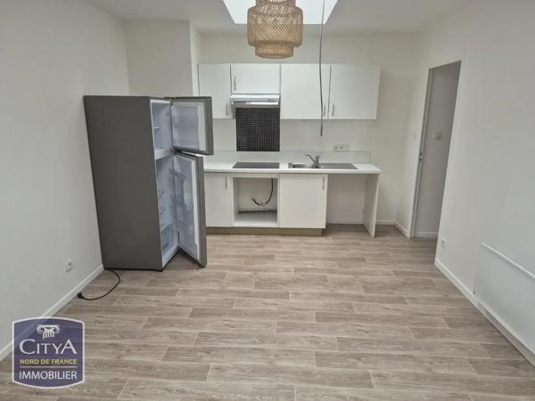 Appartement à louer 1 pièce 77m² Boulogne-sur-Mer (62200)