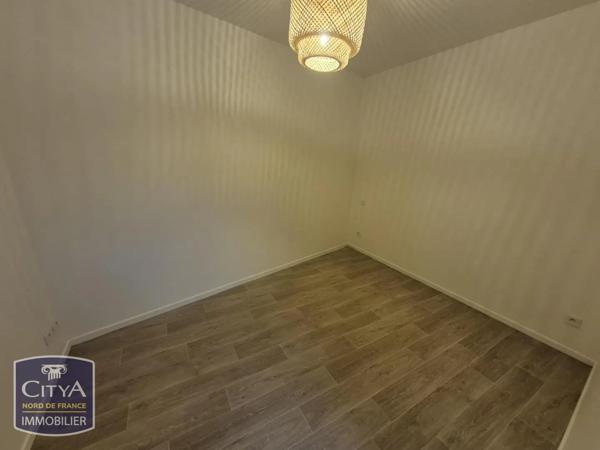 Appartement à louer 1 pièce 77m² Boulogne-sur-Mer (62200)
