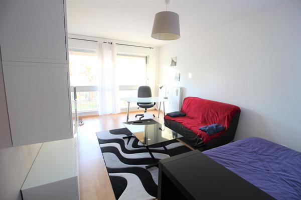 GRAND STUDIO MEUBLE METZ BALCON + CAVE + STATIONNEMENT SOUS-SOL