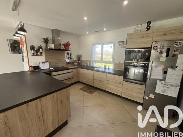 Maison à vendre 5 pièces 118,42 m² Saint-Denis-de-Pile