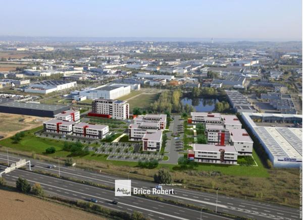 Bureaux à louer à Saint-Priest dans parc avec spa fitness et grande surface