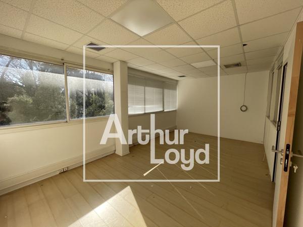 Bureaux à louer à Baillargues proche gare et golf espaces modulables