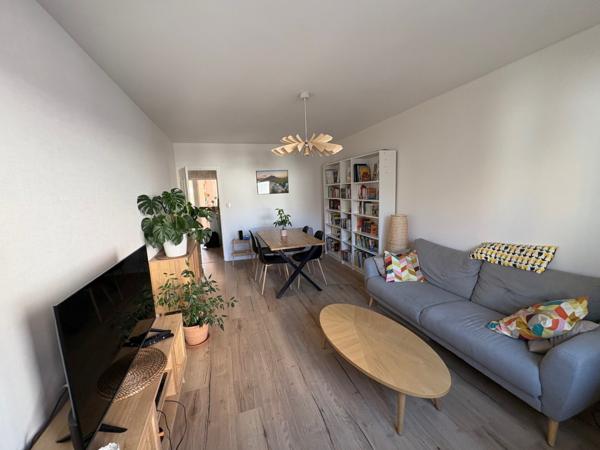 Appartement 3 pièce(s) 2 chambre(s) 69 m²