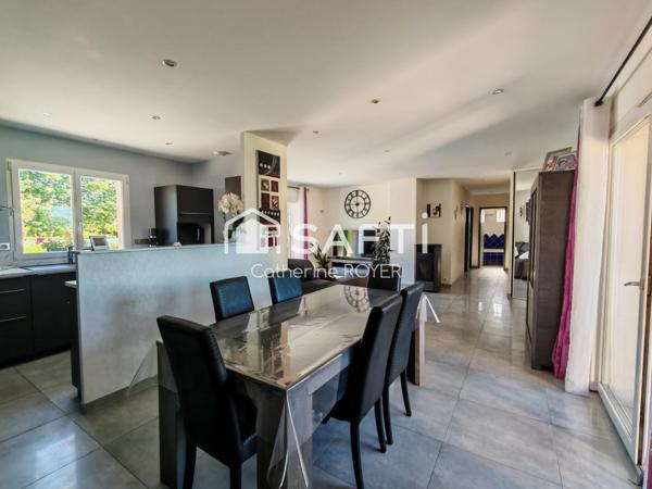 Maison plain-pied, 5 chambres sur beau terrain