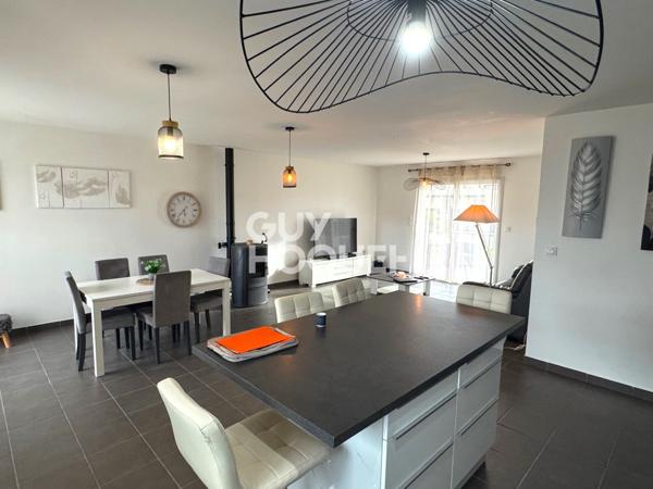 MAISON À VENDRE DE 4 PIÈCES DE 93,00 M²