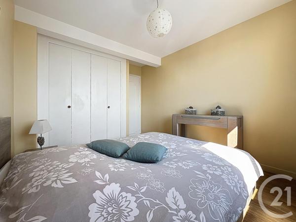 Appartement F2 à vendre  2 pièces - 55 m2 STE SAVINE - 10