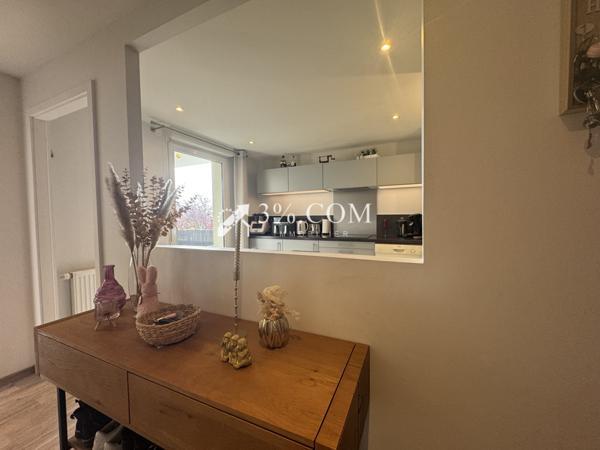 3%COM beau F3 avec terrasse et 2 places de parking- cave  Hochfelden (67270)