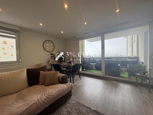 3%COM beau F3 avec terrasse et 2 places de parking- cave  Hochfelden (67270)