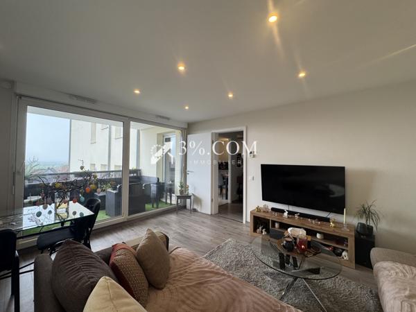 3%COM beau F3 avec terrasse et 2 places de parking- cave  Hochfelden (67270)