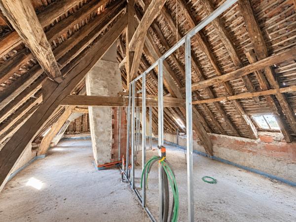 Immeuble
         12 pièces
        - 350 m² Exclusivité 369 000 € *
