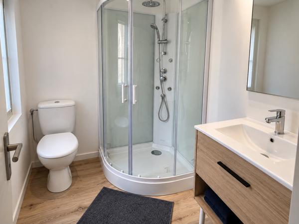 Immeuble
         12 pièces
        - 350 m² Exclusivité 369 000 € *