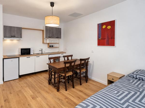 Immeuble
         12 pièces
        - 350 m² Exclusivité 369 000 € *