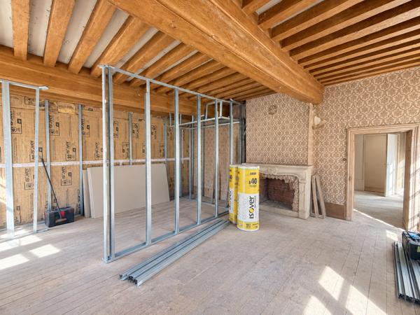 Immeuble
         12 pièces
        - 350 m² Exclusivité 369 000 € *