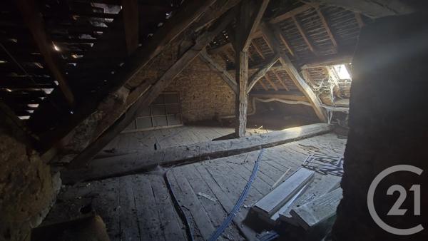 Immeuble à vendre  397 m 2   MONTMOROT  - 39
