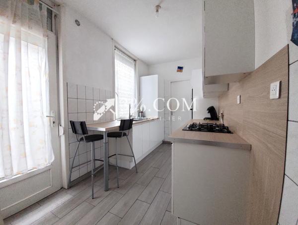 Maison 5 pièce(s) 3 chambre(s) 106 m²