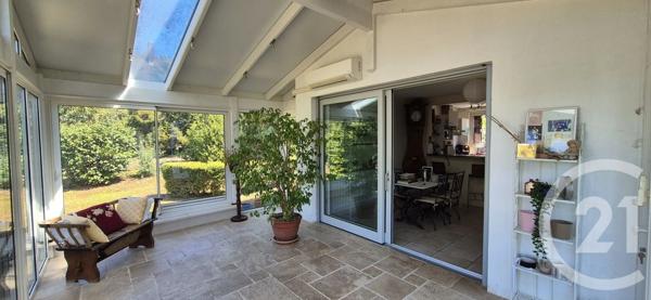 Maison à vendre  6 pièces - 126,20 m 2   LOUHANS CHATEAURENAUD  - 71