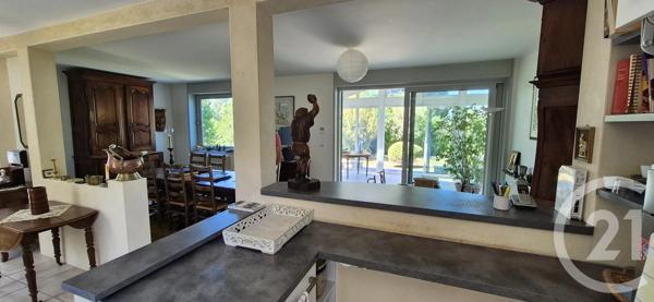 Maison à vendre  6 pièces - 126,20 m 2   LOUHANS CHATEAURENAUD  - 71