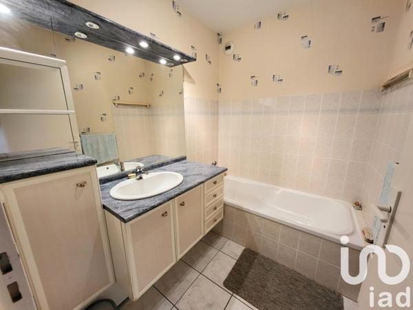 Appartement à vendre 5 pièces 106 m² Saint-Genest-Lerpt