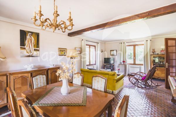 Villa
                                                                                                                                                                                                                                                                                                                        4 pièce(s)                                                                                                                                                                                                          3 chambre(s)                                                                                                                                                                                                          150.85  m²